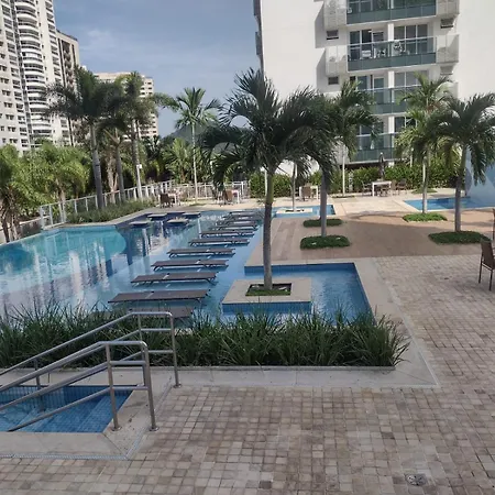 Apto na Barra da Tijuca próximo a praia-2